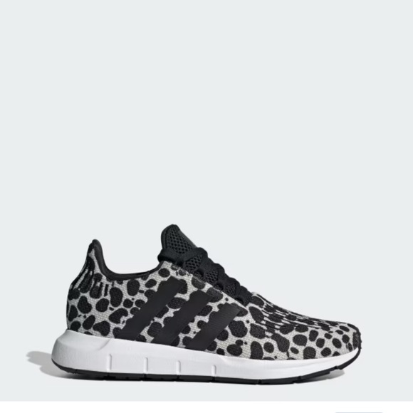 Adidas women’s swift run CHEETAH size 8 - Picture 1 of 8